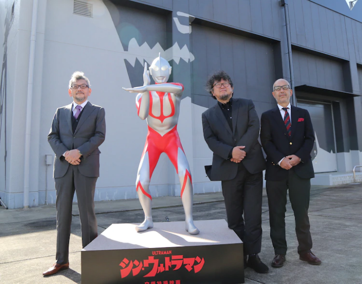Hideaki Anno en un evento relacionado con Shin-Ultraman