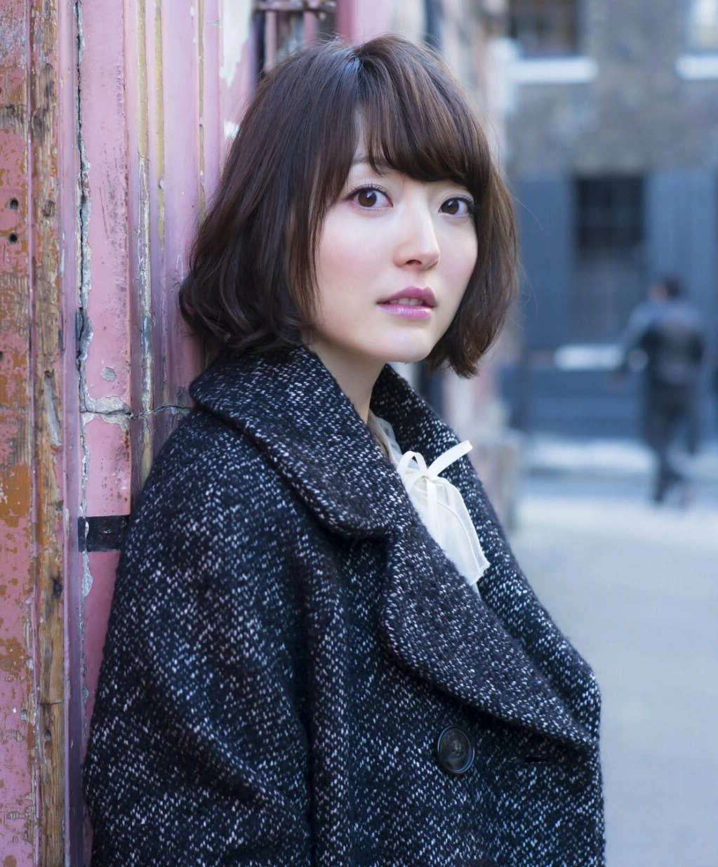 Kana Hanazawa será la voz de Yuna